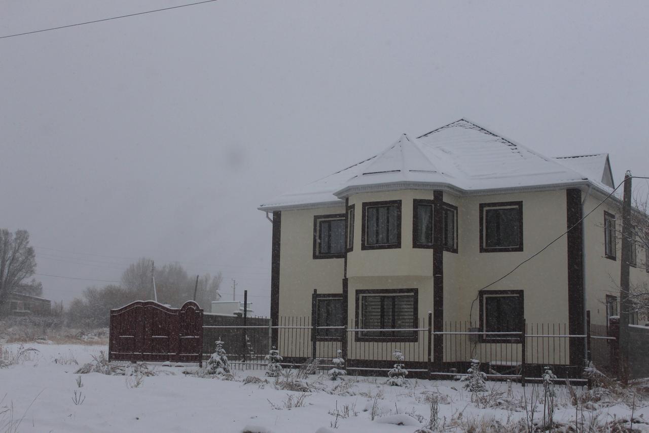 Отель Гостевой дом Mount Yard Каракол Экстерьер фото
